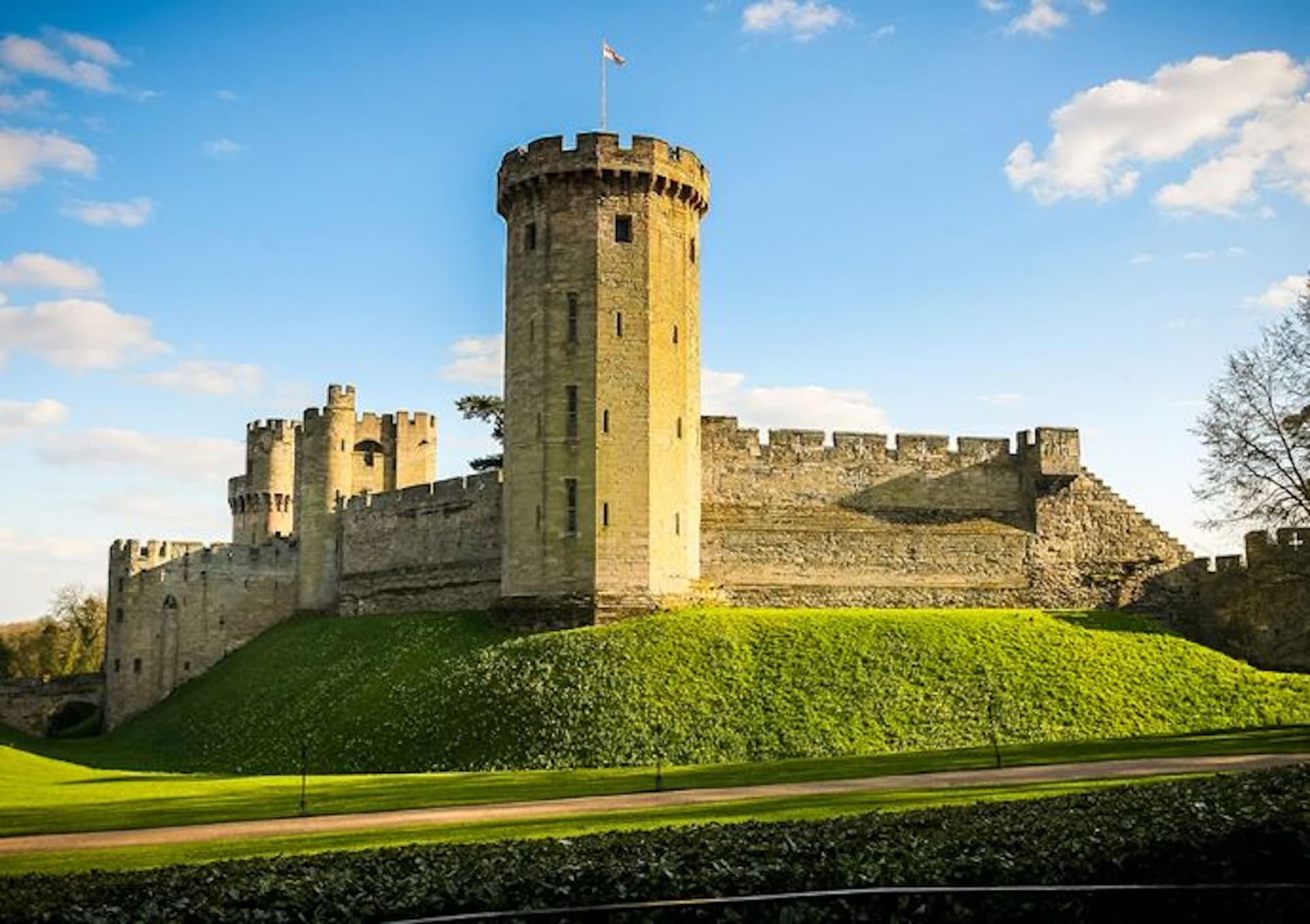 Warwick Castle - تصویر اصلی