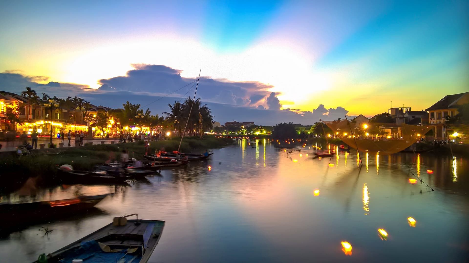 Son Tra Peninsula, Marble Mountains, and Hoi An Ancient Town Half-Day Tour from Da Nang - تصویر 8