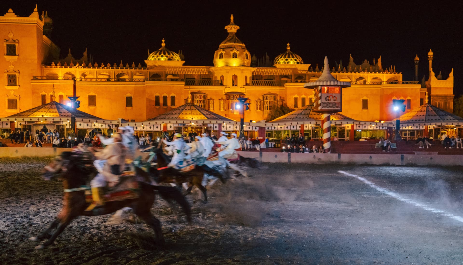 Fantasia 1001 Nights Dinner Show with Round Trip Transfers from Marrakech - تصویر 3