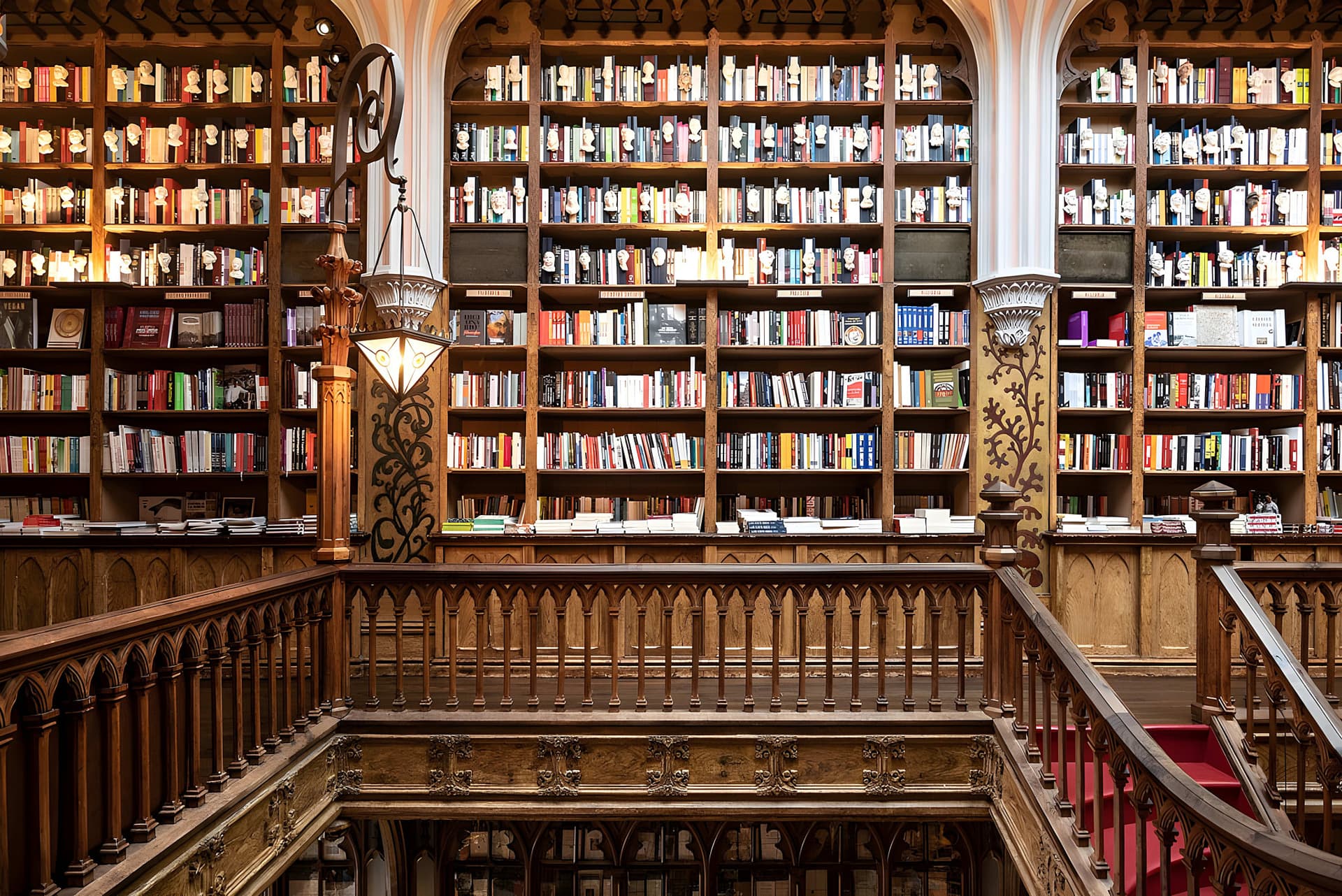 Livraria Lello Porto & Fundação Livraria Lello Ticket - تصویر 8