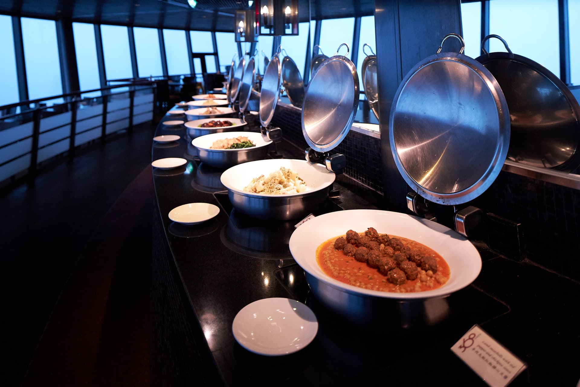Macau Tower: 360 Cafe - تصویر 4