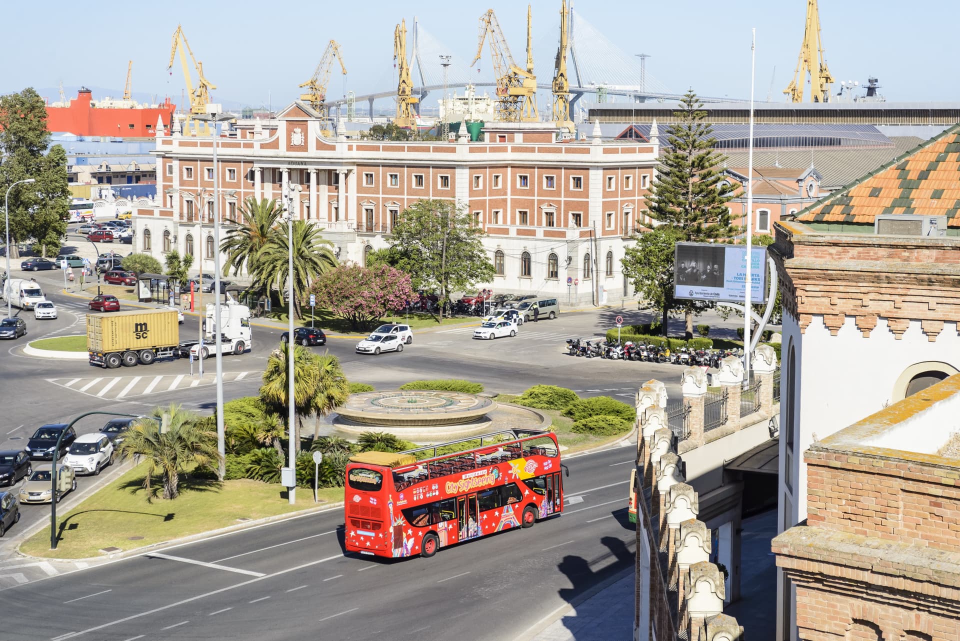 City Sightseeing Cadiz Hop-on Hop-off Bus Tour - تصویر 5