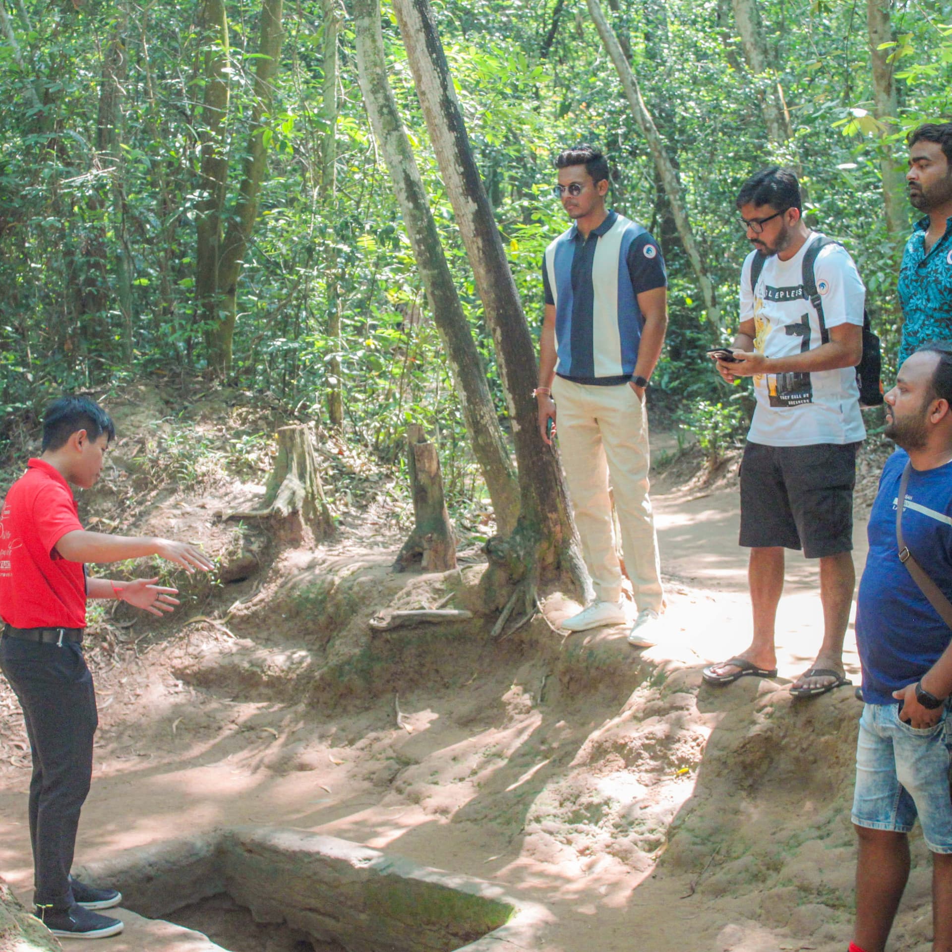 Cu Chi Tunnels and Mekong Delta Full-Day Tour from Ho Chi Minh - تصویر 2