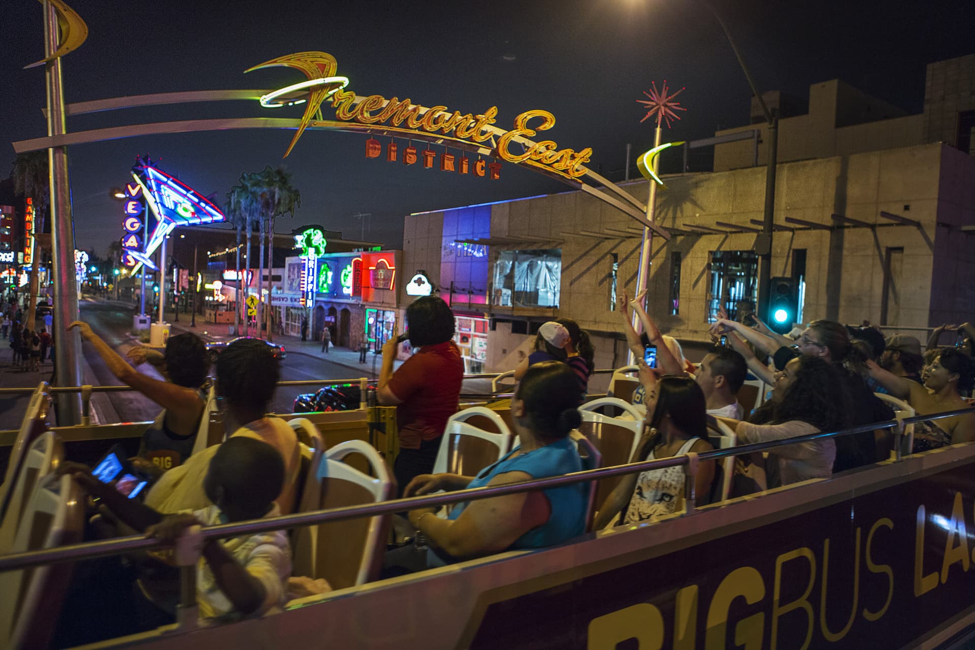 Big Bus Las Vegas Hop-on Hop-off Bus Tour - تصویر 17