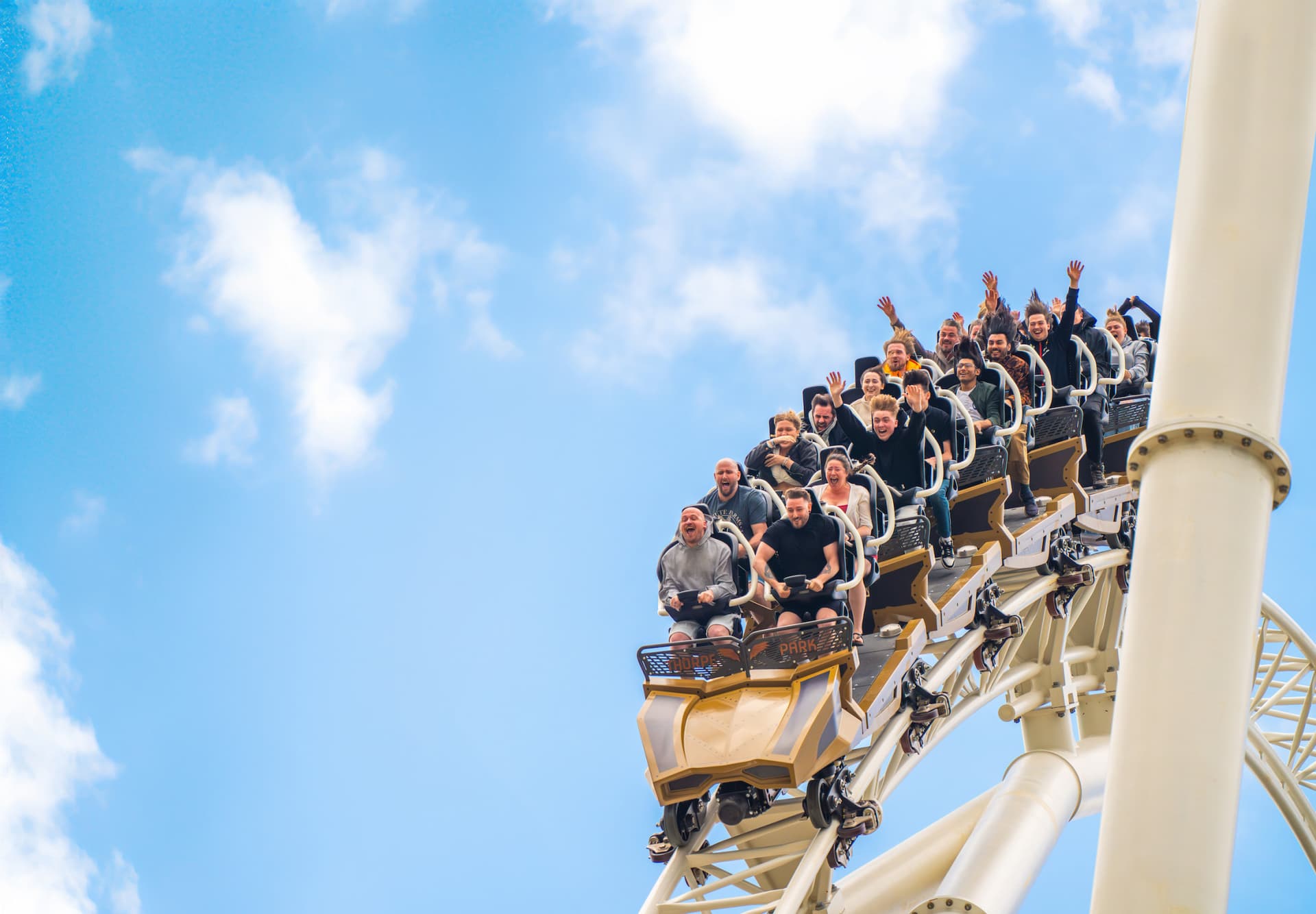 Thorpe Park Ticket - تصویر اصلی