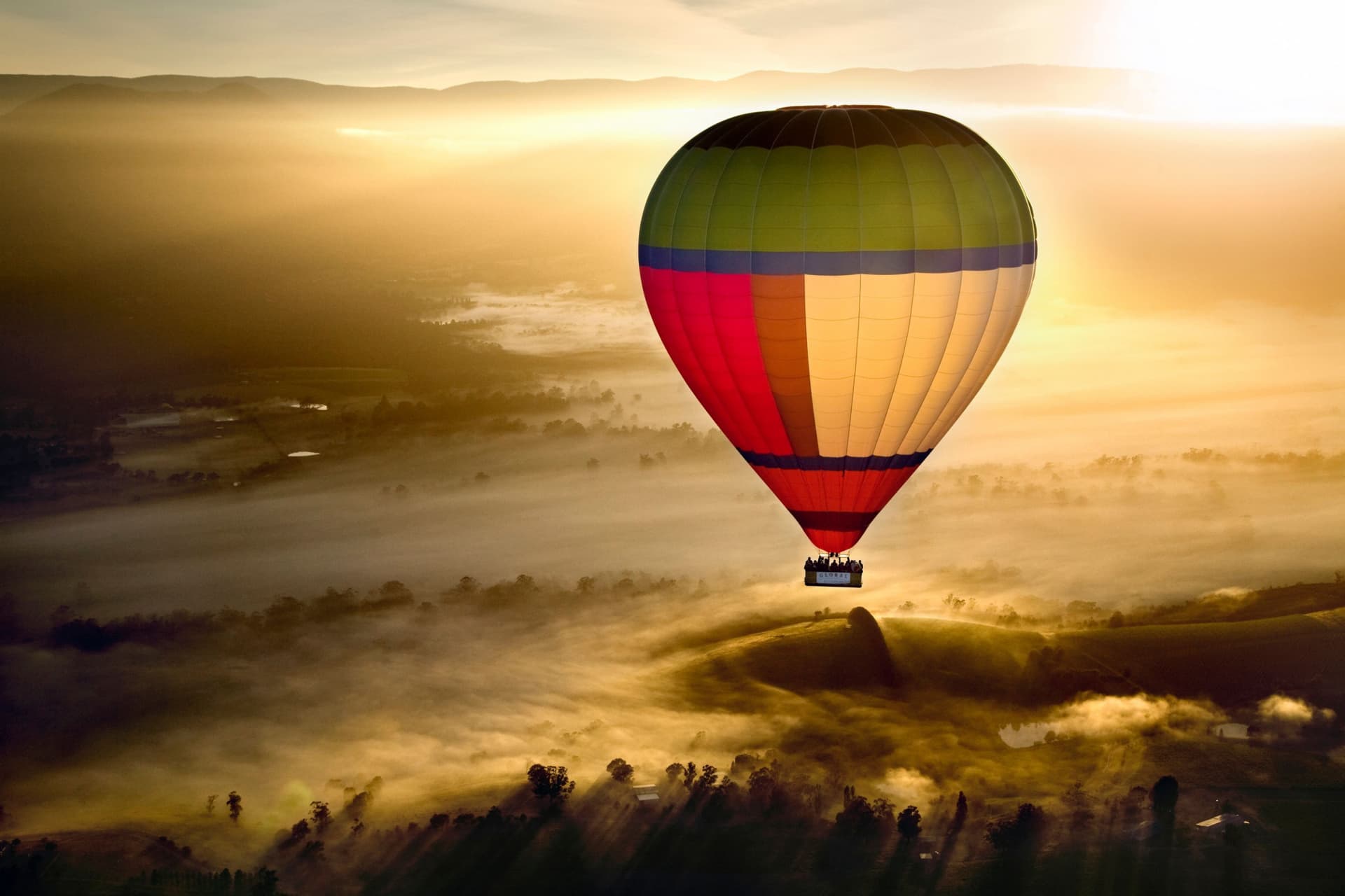 Sunrise Hot Air Balloon Flight over Yarra Valley with Photos - تصویر اصلی
