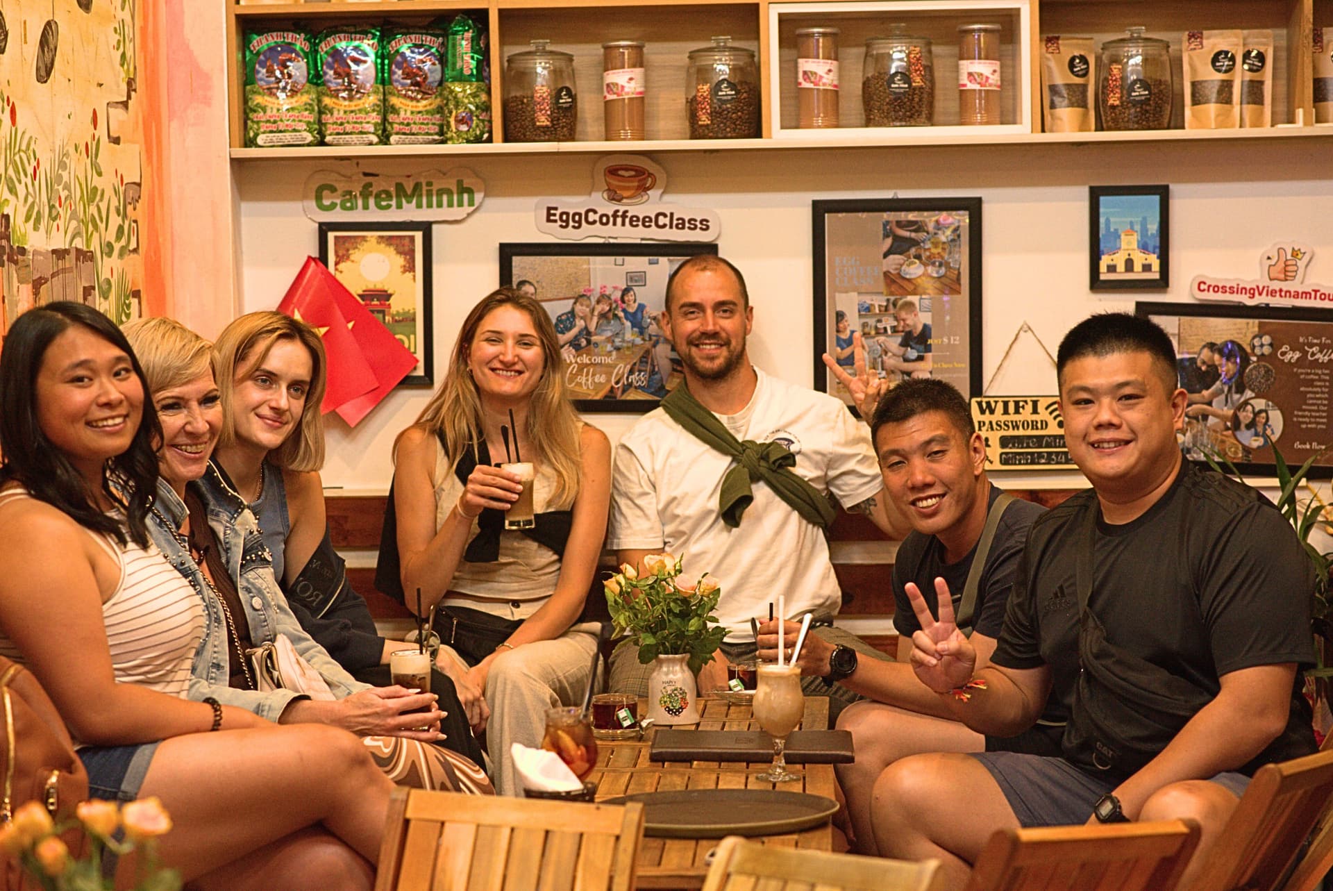 Hanoi Street Food Walking Tour and Water Puppet Show - تصویر اصلی