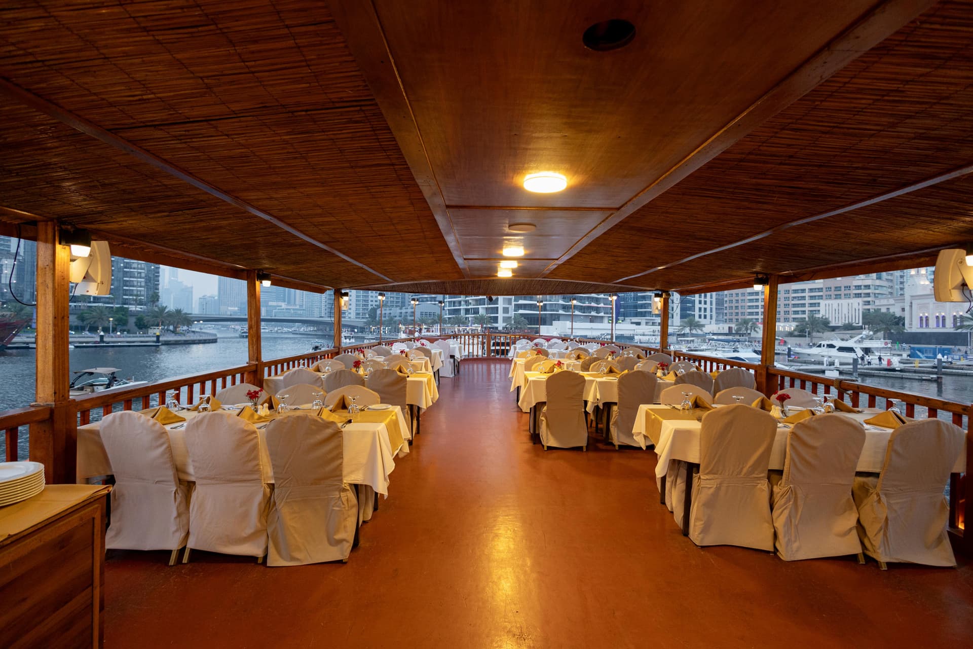 Alexandra Dhow Dinner Cruise in Dubai Marina - تصویر 9
