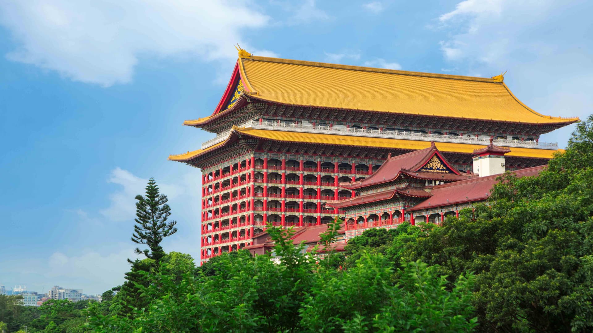 Golden Dragon Restaurant at The Grand Hotel - Taste authentic Cantonese cuisine - تصویر 6