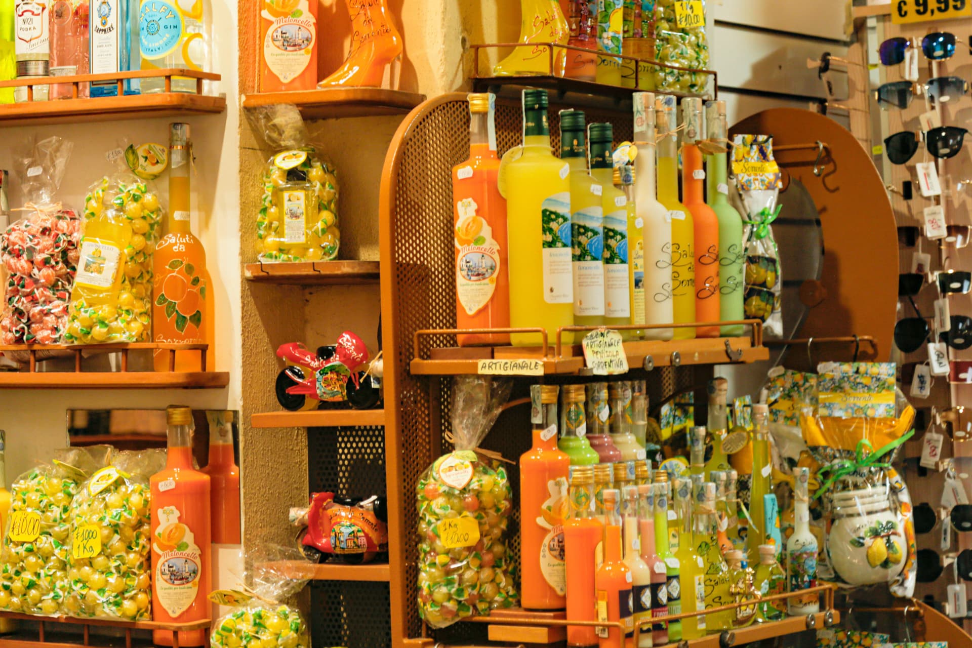 Guided Morning Walking Tour of Sorrento - تصویر 4