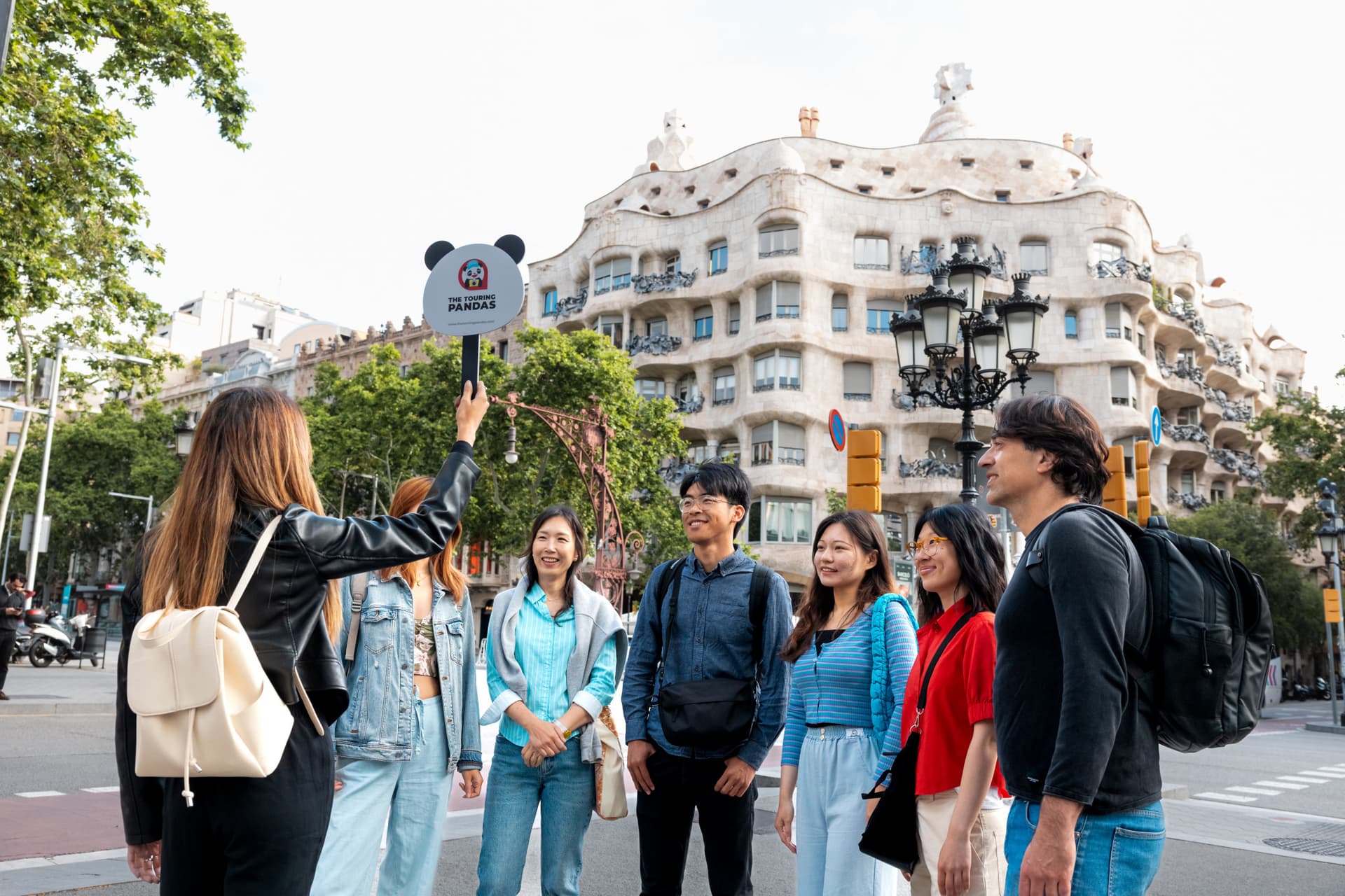 Gaudi Houses: Casa Vicens, Casa Batllo, Casa Mila Guided Tour - تصویر 2