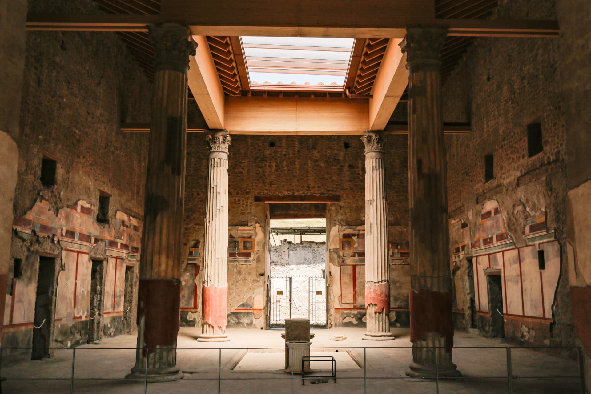 Tour of Pompeii: Guided Walk with Priority Access - تصویر 7
