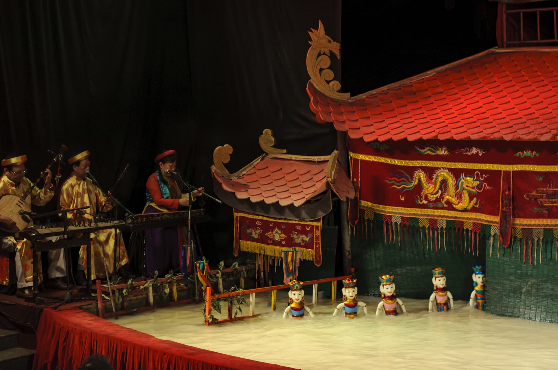 Traditional Vietnamese Water Puppet Show with Dinner in Ho Chi Minh - تصویر 11
