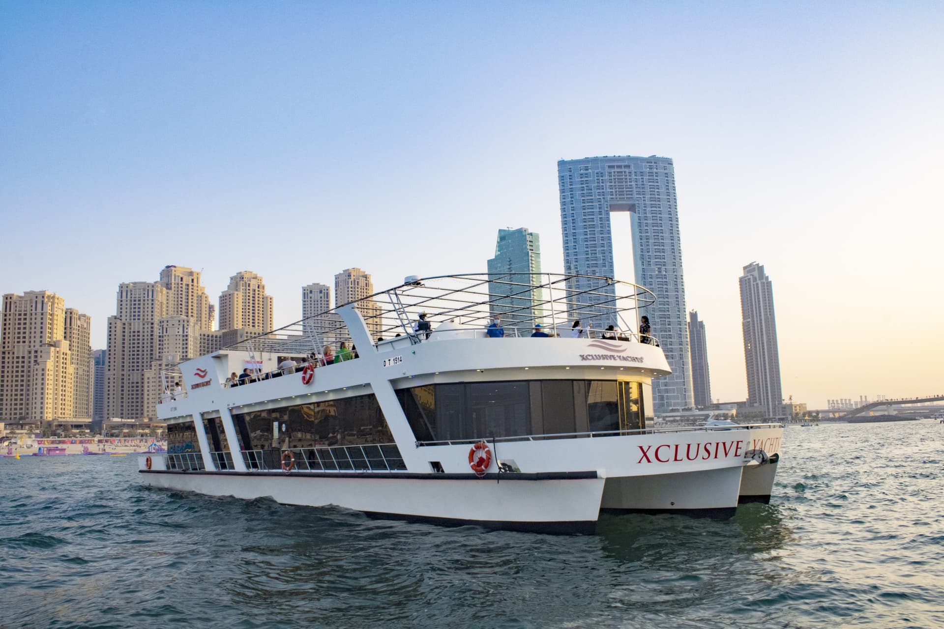 Dubai Marina Sunset or Dinner Cruise with Live Music - تصویر 7