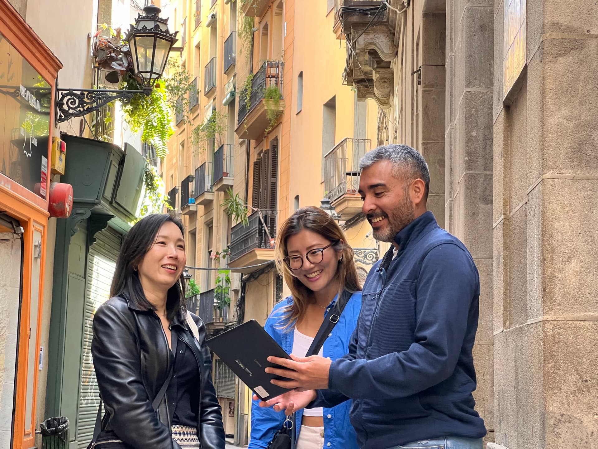 Barcelona Gothic Quarter Guided Tour - تصویر 3