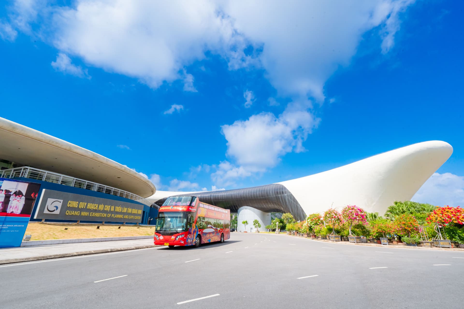 City Sightseeing Ha Long Hop-on Hop-off Bus Tour - تصویر 13