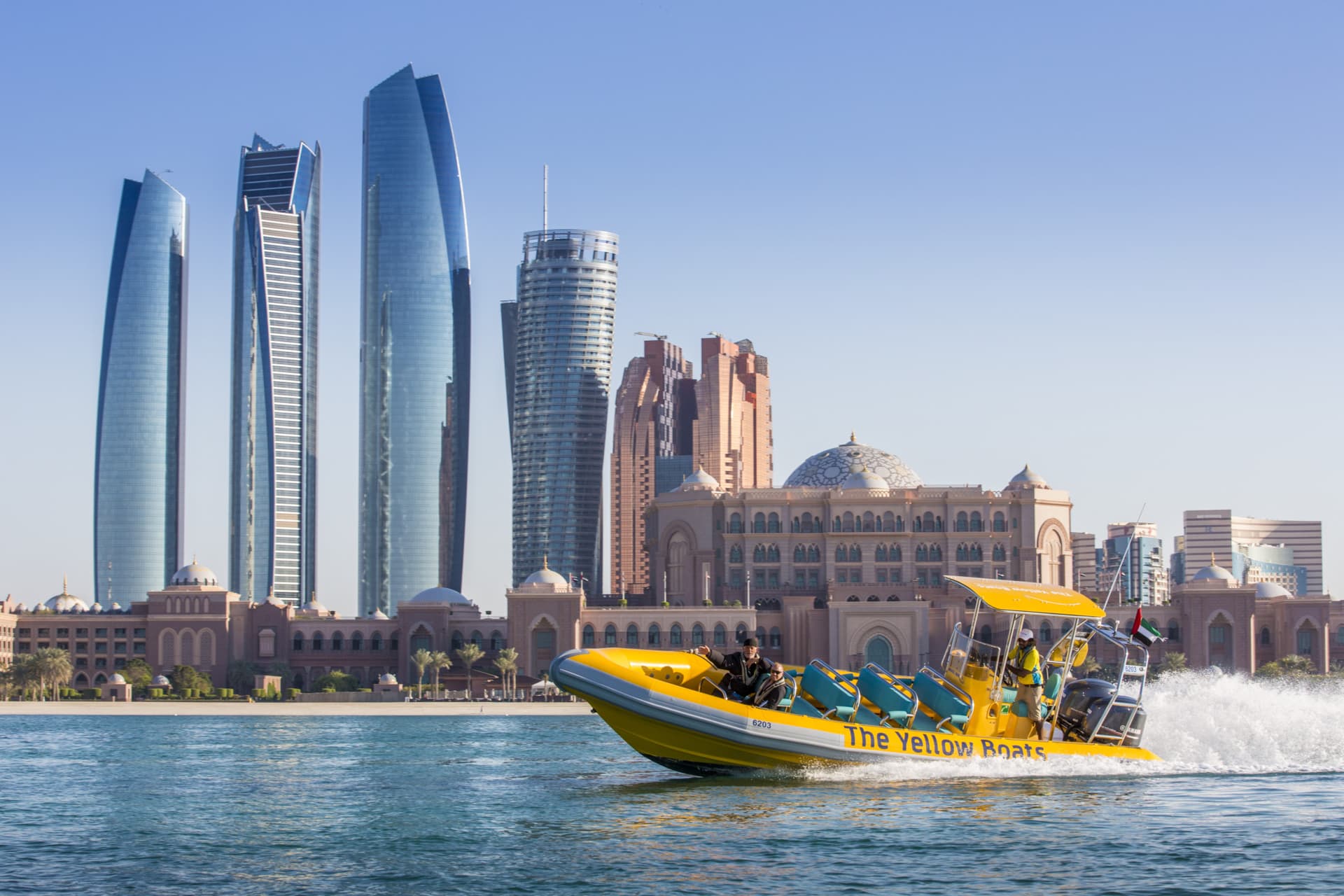 The Yellow Boats Abu Dhabi Speedboat Tour - تصویر اصلی