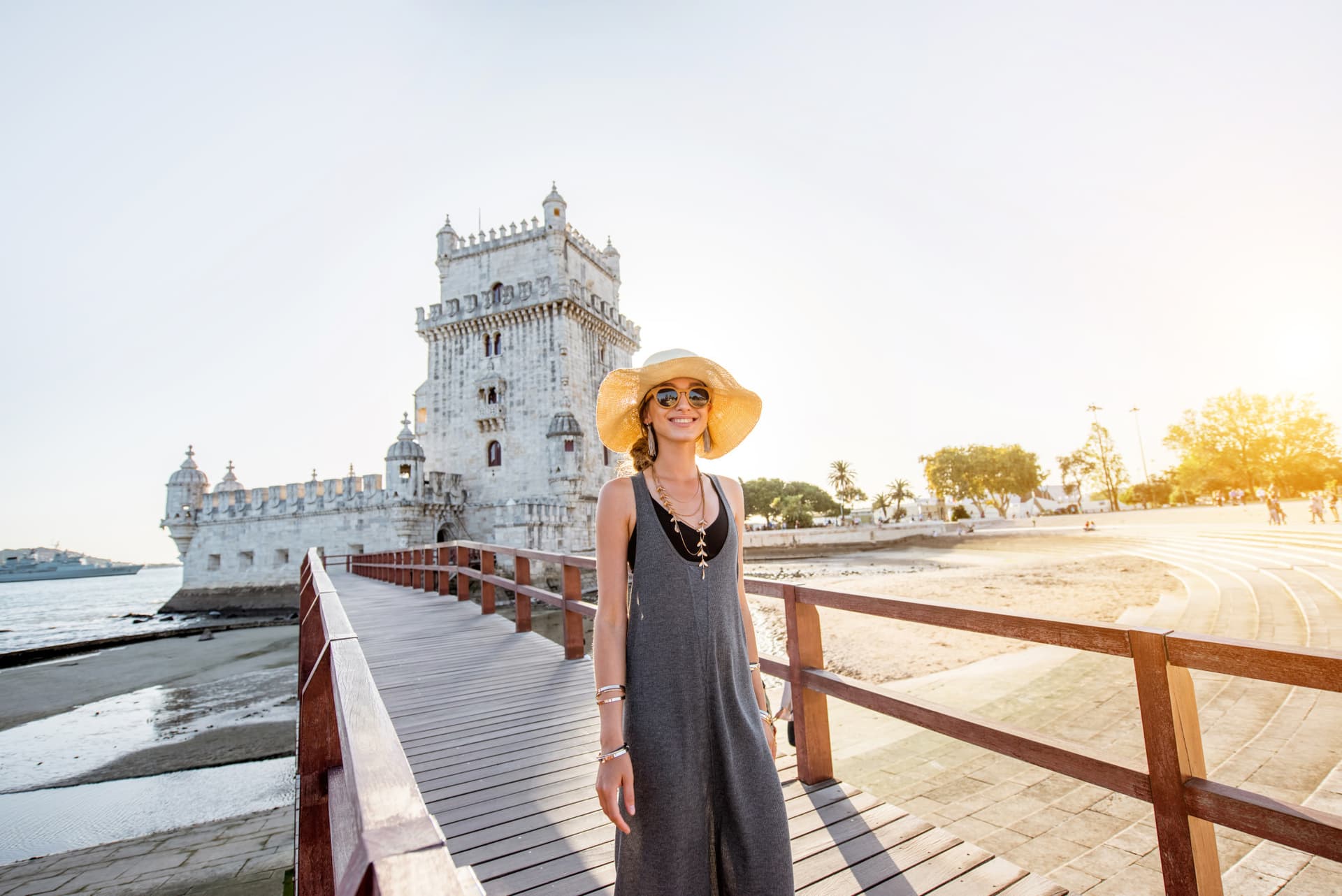 Lisbon Hop-on Hop-off Bus Tour - تصویر 13