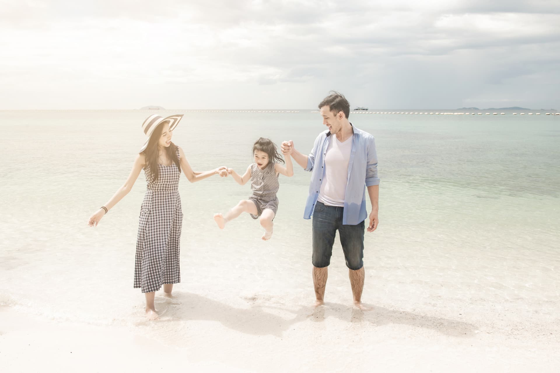 Professional Photo Shoot in Phuket - تصویر اصلی