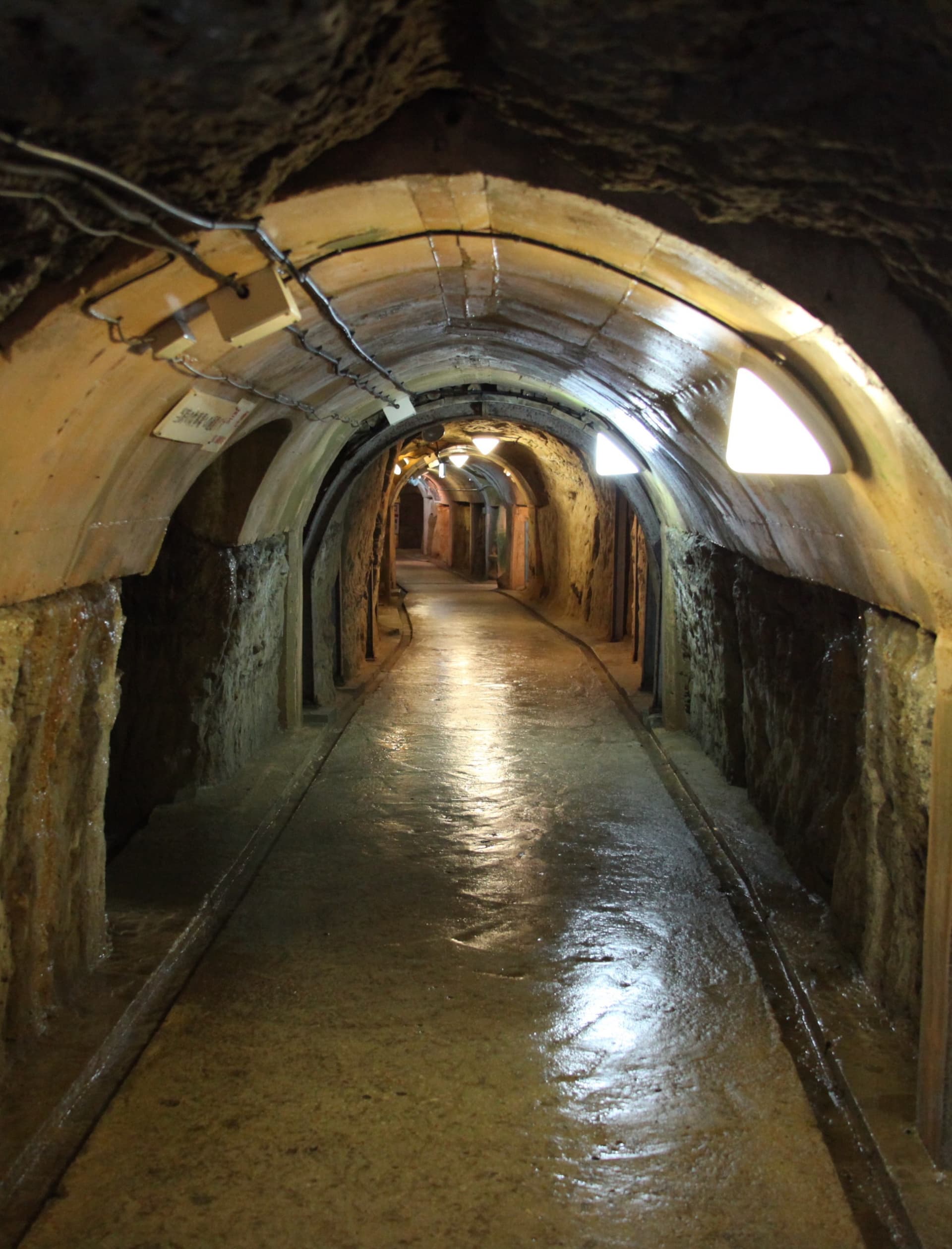 Okinawa The Former Japanese Naval Underground Headquarter - تصویر 7