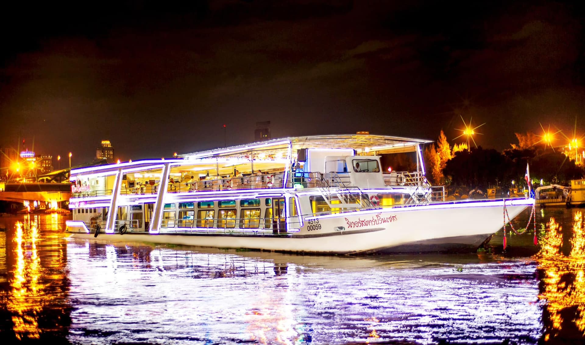 Chao Phraya Dinner Cruise aboard River Star Princess - تصویر 4