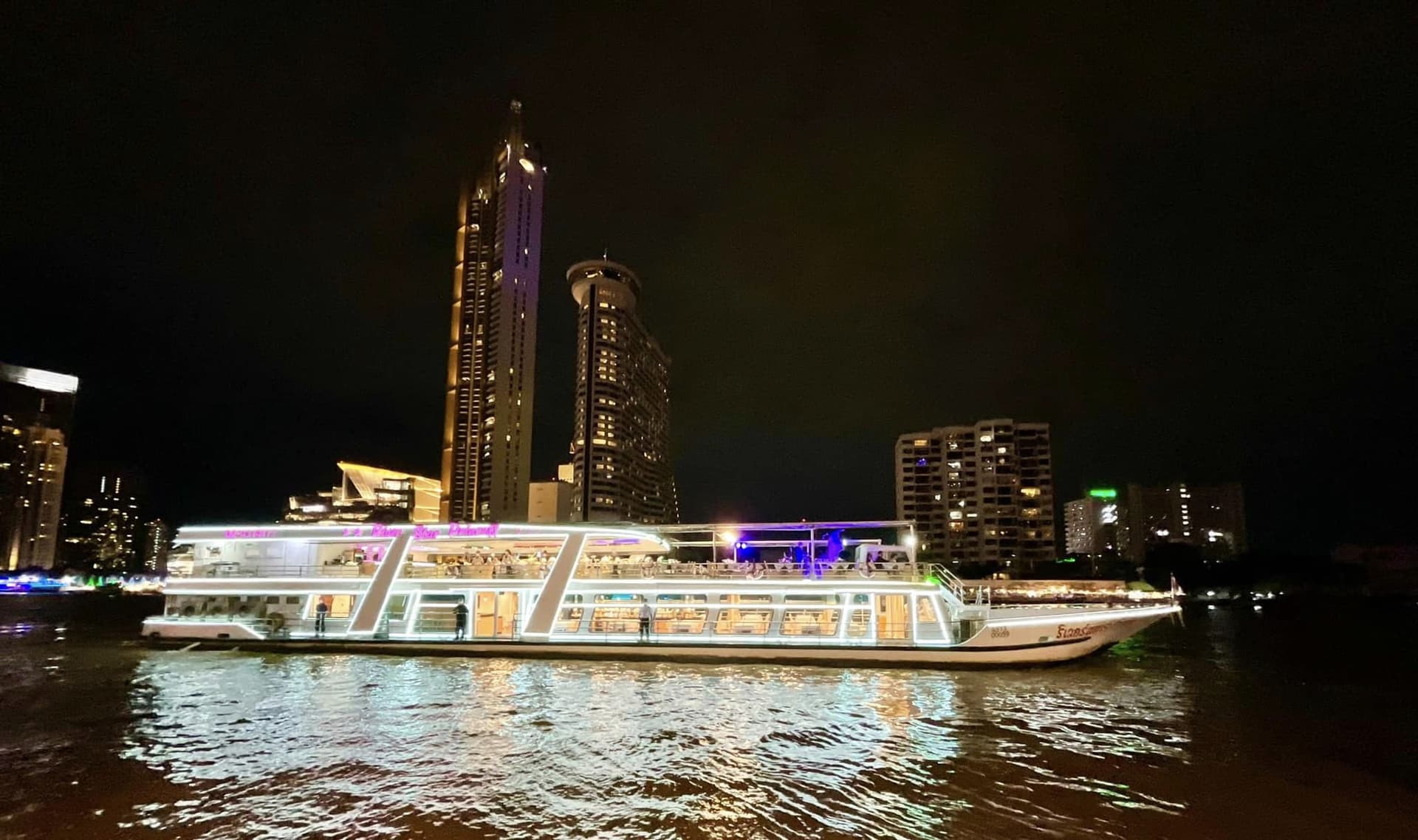 Chao Phraya Dinner Cruise aboard River Star Princess - تصویر 5