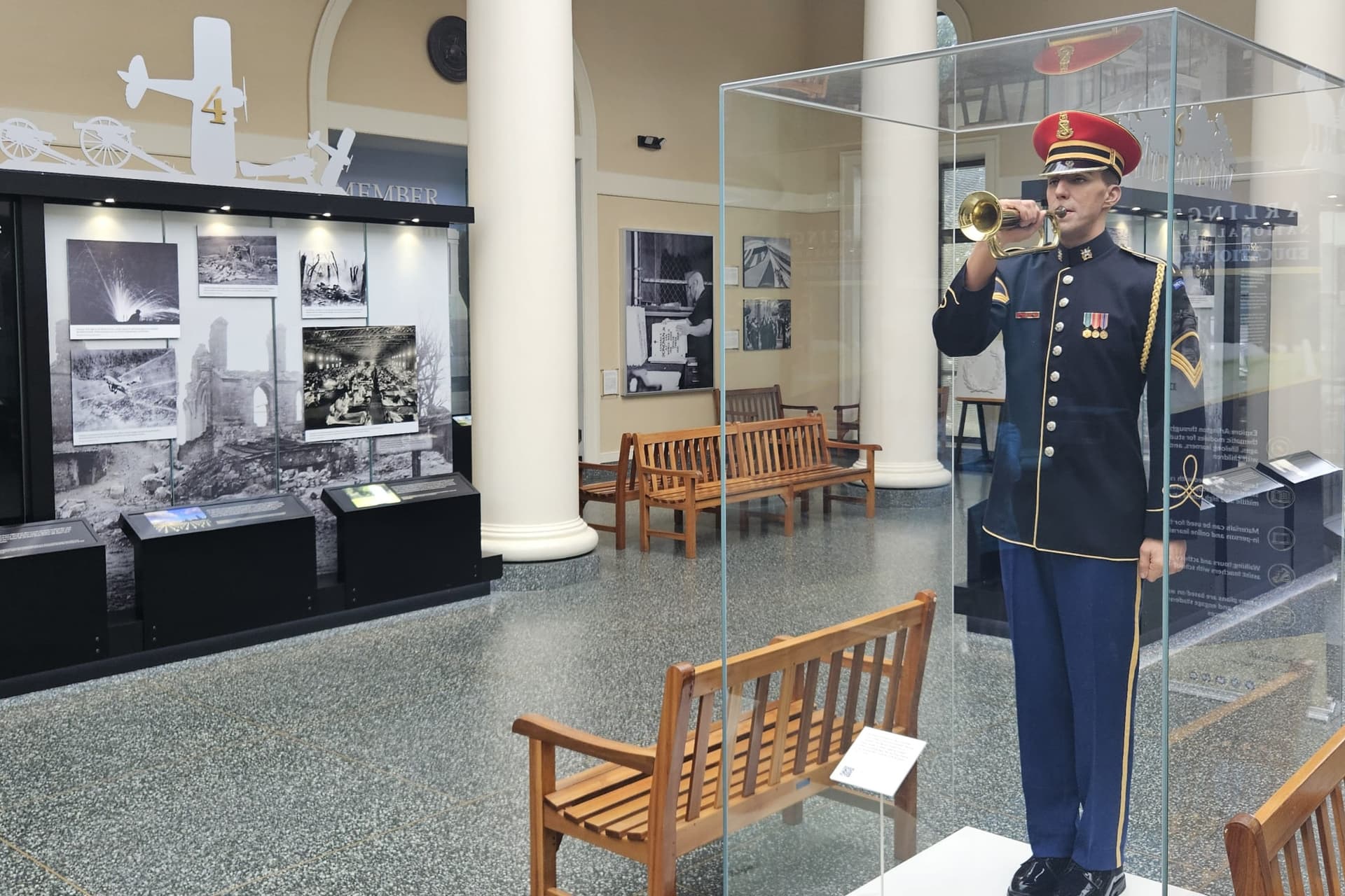 Arlington Cemetery Guided Tour with Changing of the Guard - تصویر 12