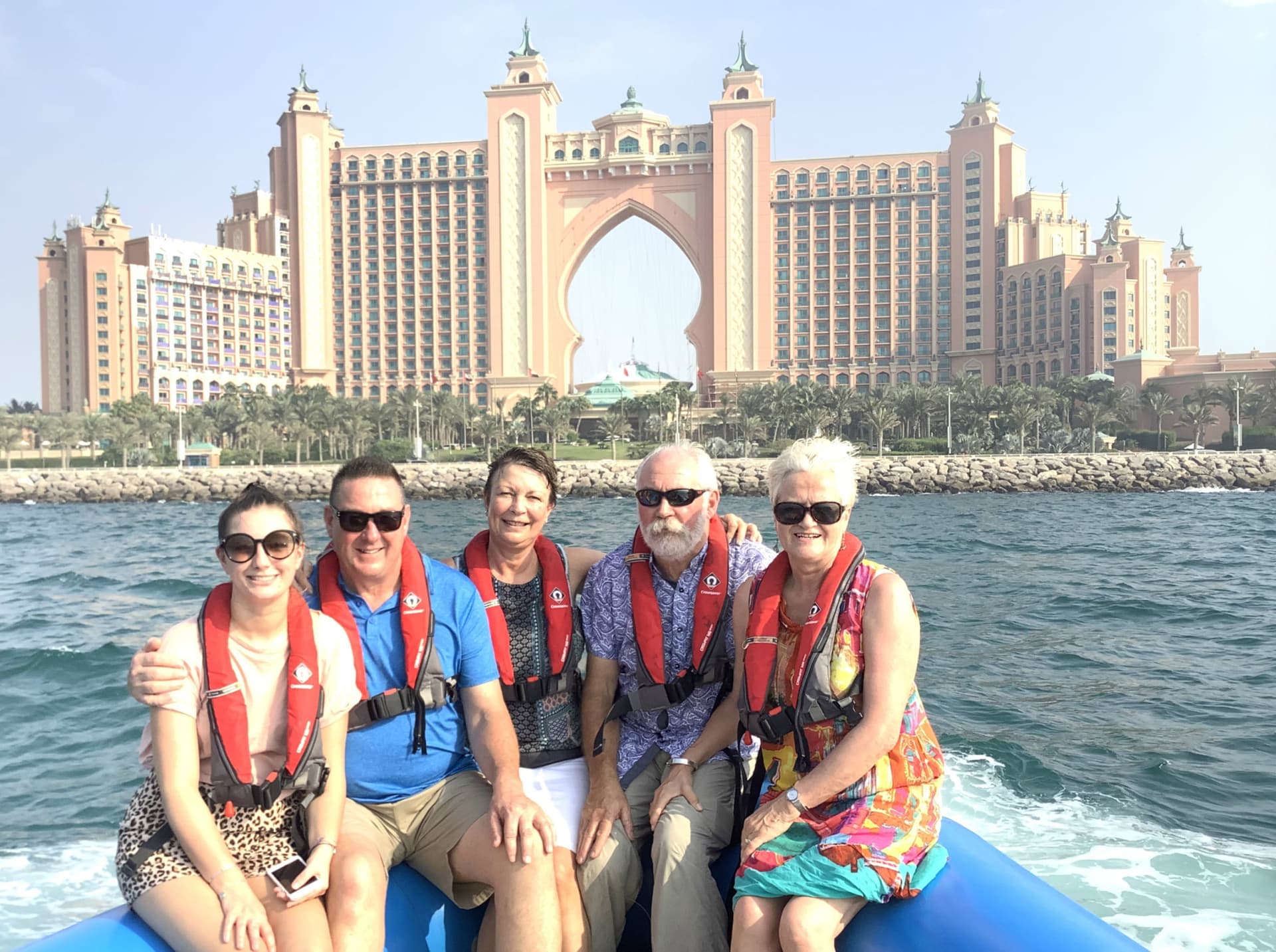Sightseeing Speedboat Tour: Burj Al Arab, Jumeirah, and Atlantis - تصویر اصلی