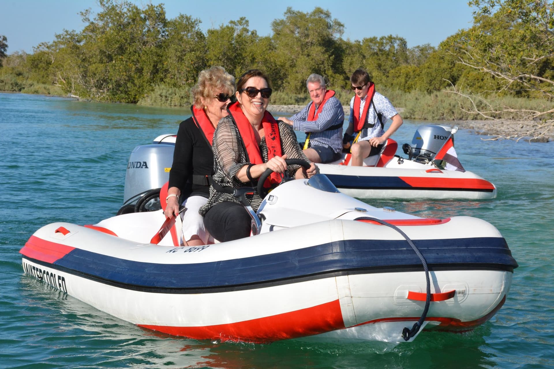 Yas Island Self-Drive Rhino Rider Speedboat Tour - تصویر اصلی