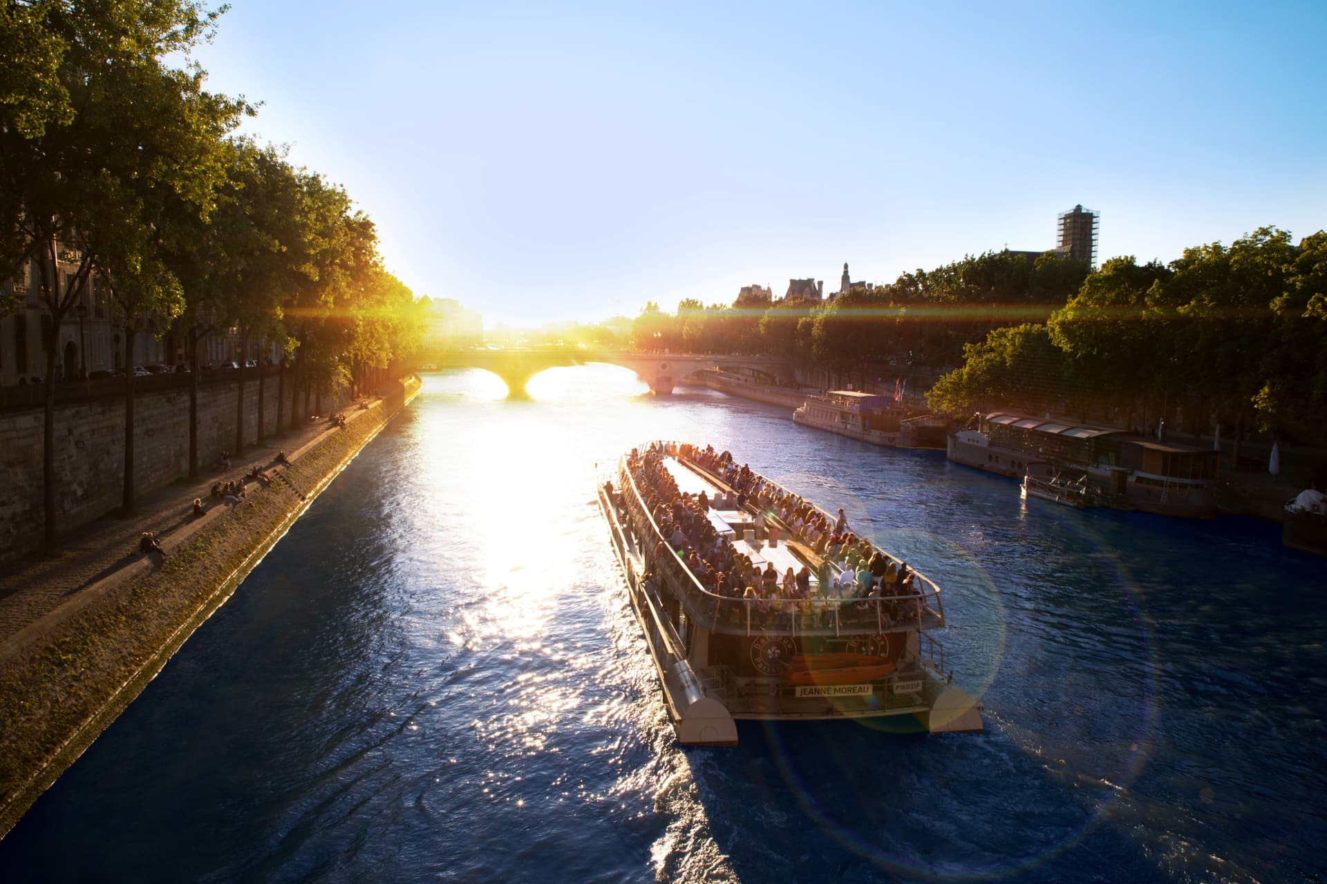 Moulin Rouge Cabaret Show with Drop-off Service and Seine River Cruise - تصویر 5