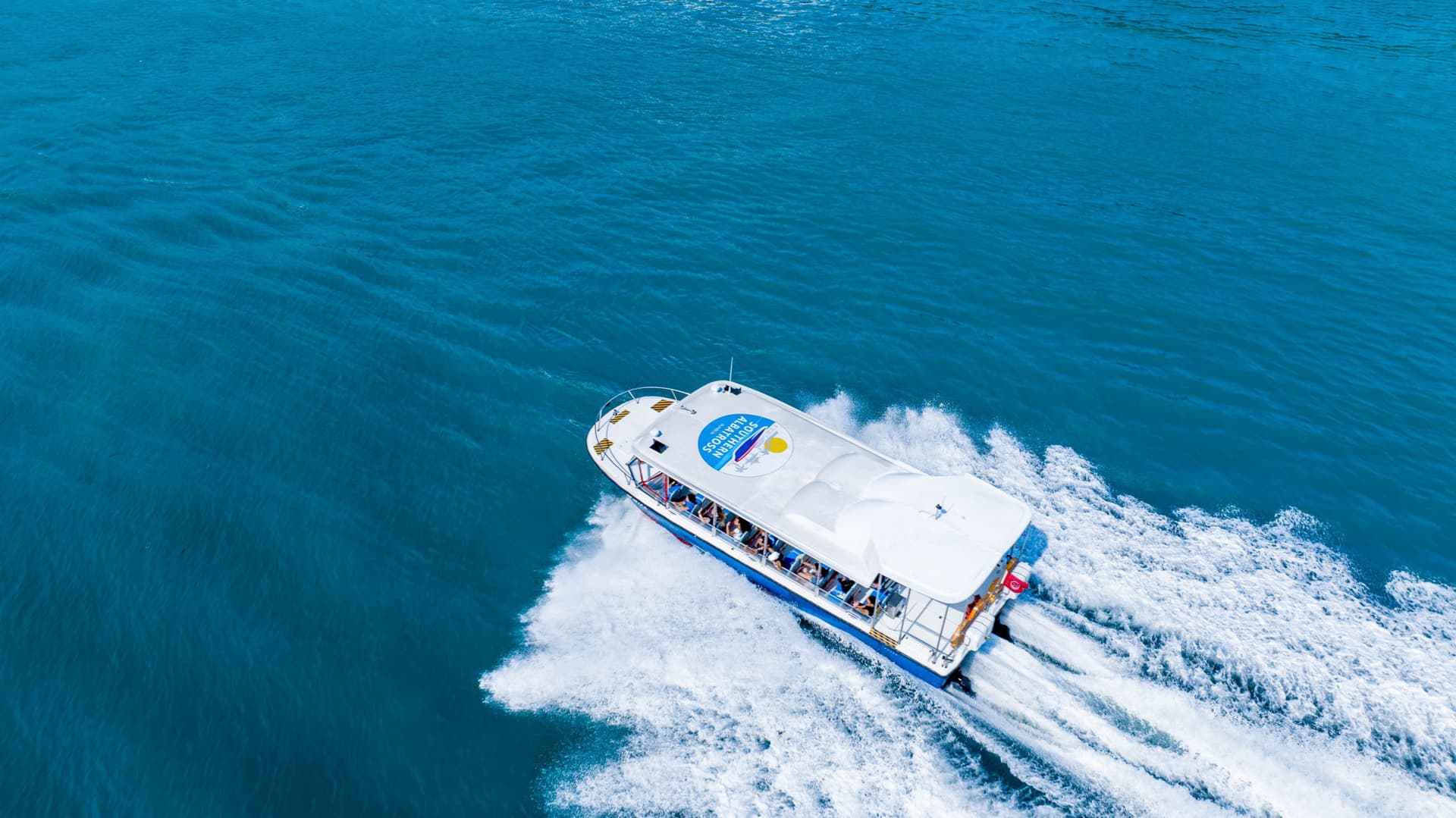 Albatross Hop-On Hop-Off Speedboat Pass - تصویر 6