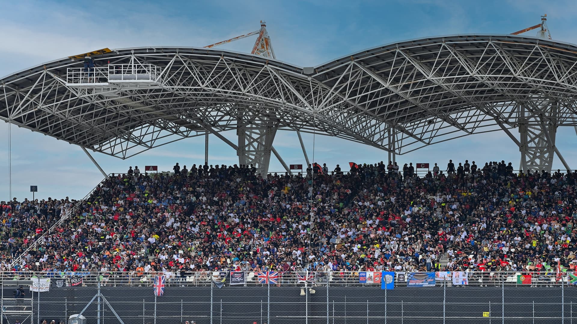 Formula 1 Gulf Air Bahrain Grand Prix in Malaysia 2026 - (02-04 October) - تصویر 3