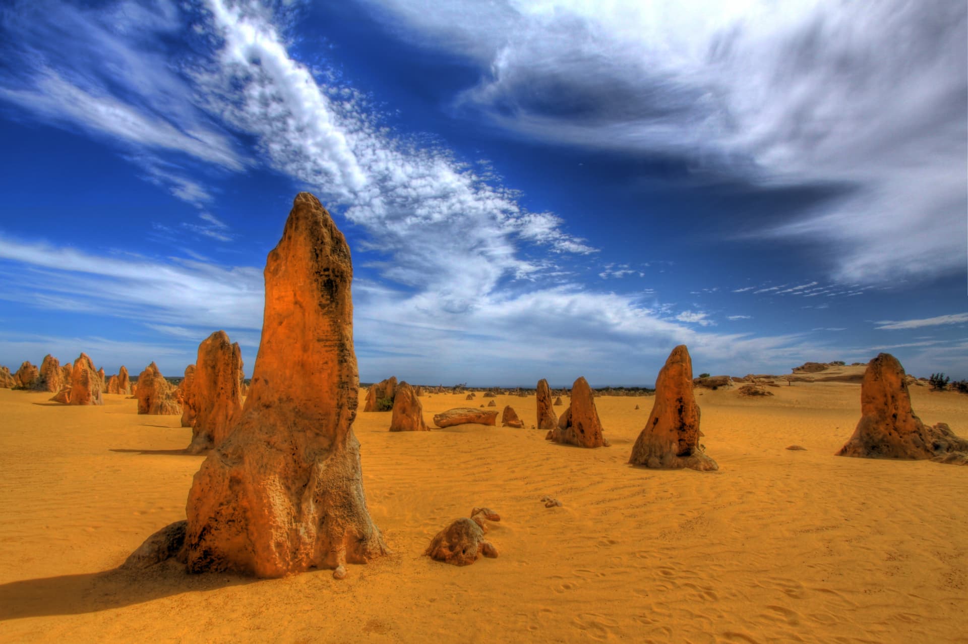 Pinnacles Desert Tour with 4WD Adventure from Perth - تصویر اصلی