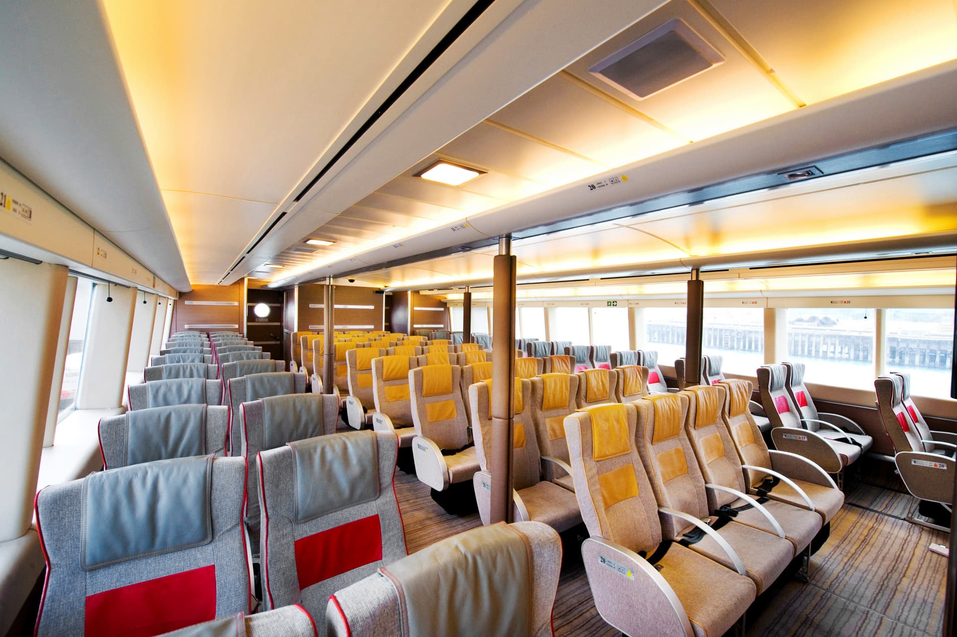 TurboJET Ferry from Hong Kong Island to Macau Ticket - تصویر 2