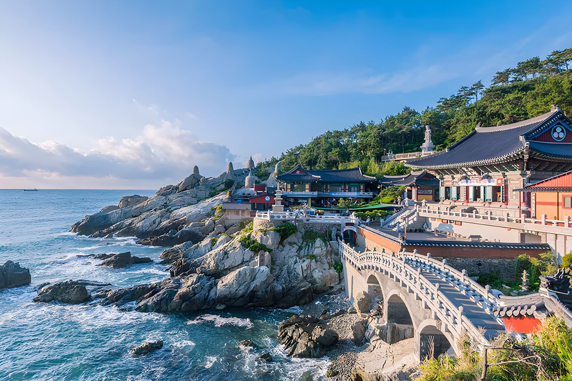 One Day Cultural Tour in Busan: Haedongyonggungsa Temple, Cheongsapo, Gamcheon Culture Village - تصویر 6