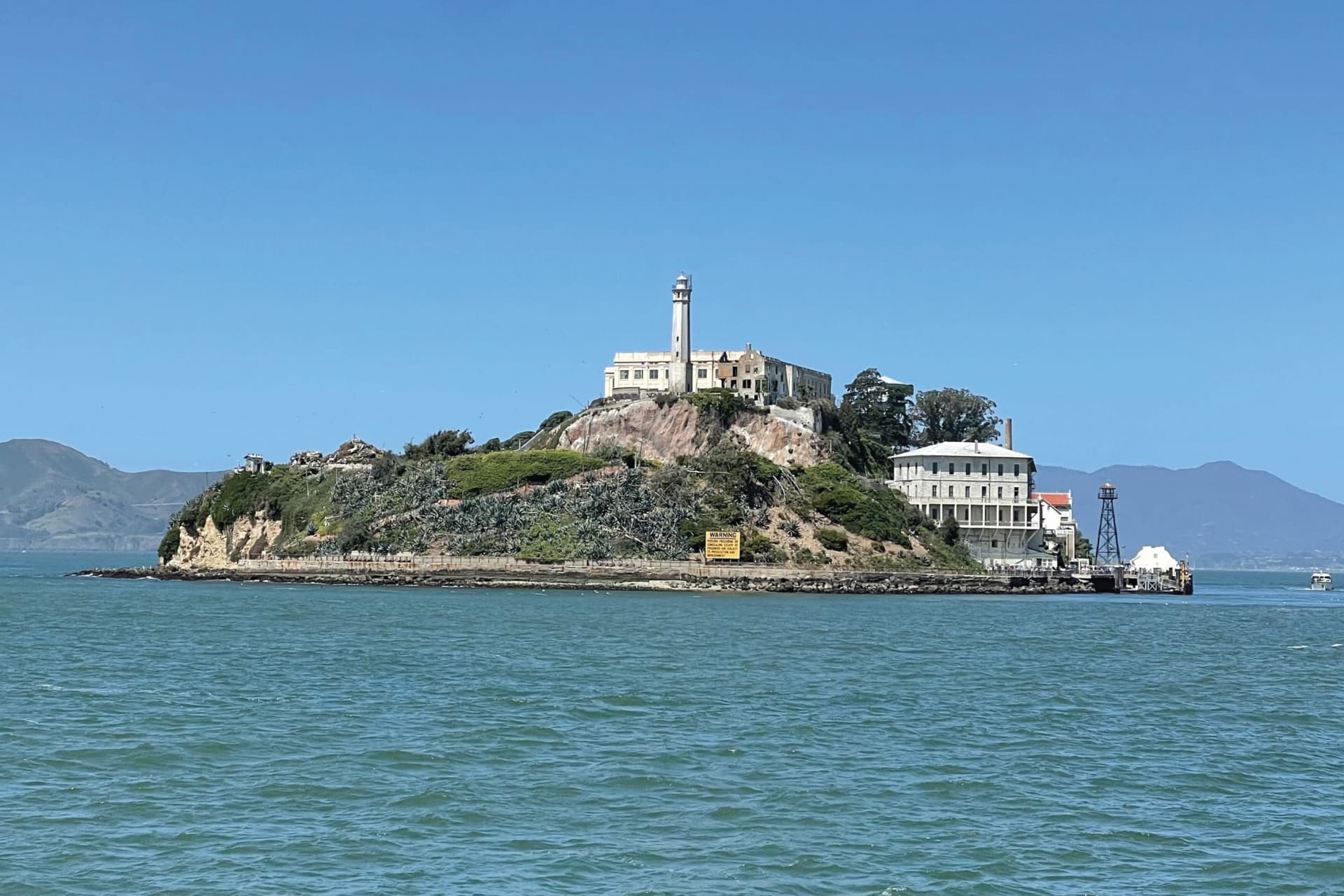 Alcatraz Island Ticket with 2-Day Hop-On Hop-Off & Night Bus Tour - تصویر اصلی