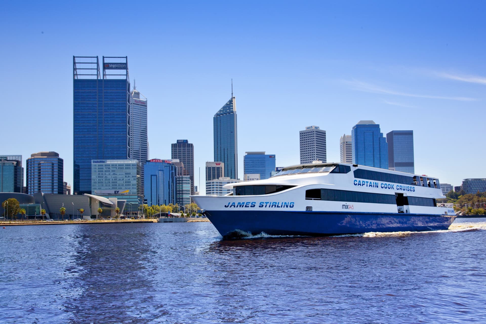 Captain Cook Cruises - Swan River Lunch Cruise - تصویر 4