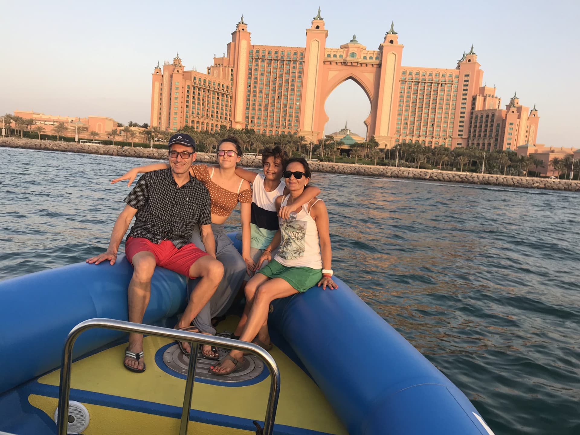 Sightseeing Speedboat Tour: Burj Al Arab, Jumeirah, and Atlantis - تصویر 3