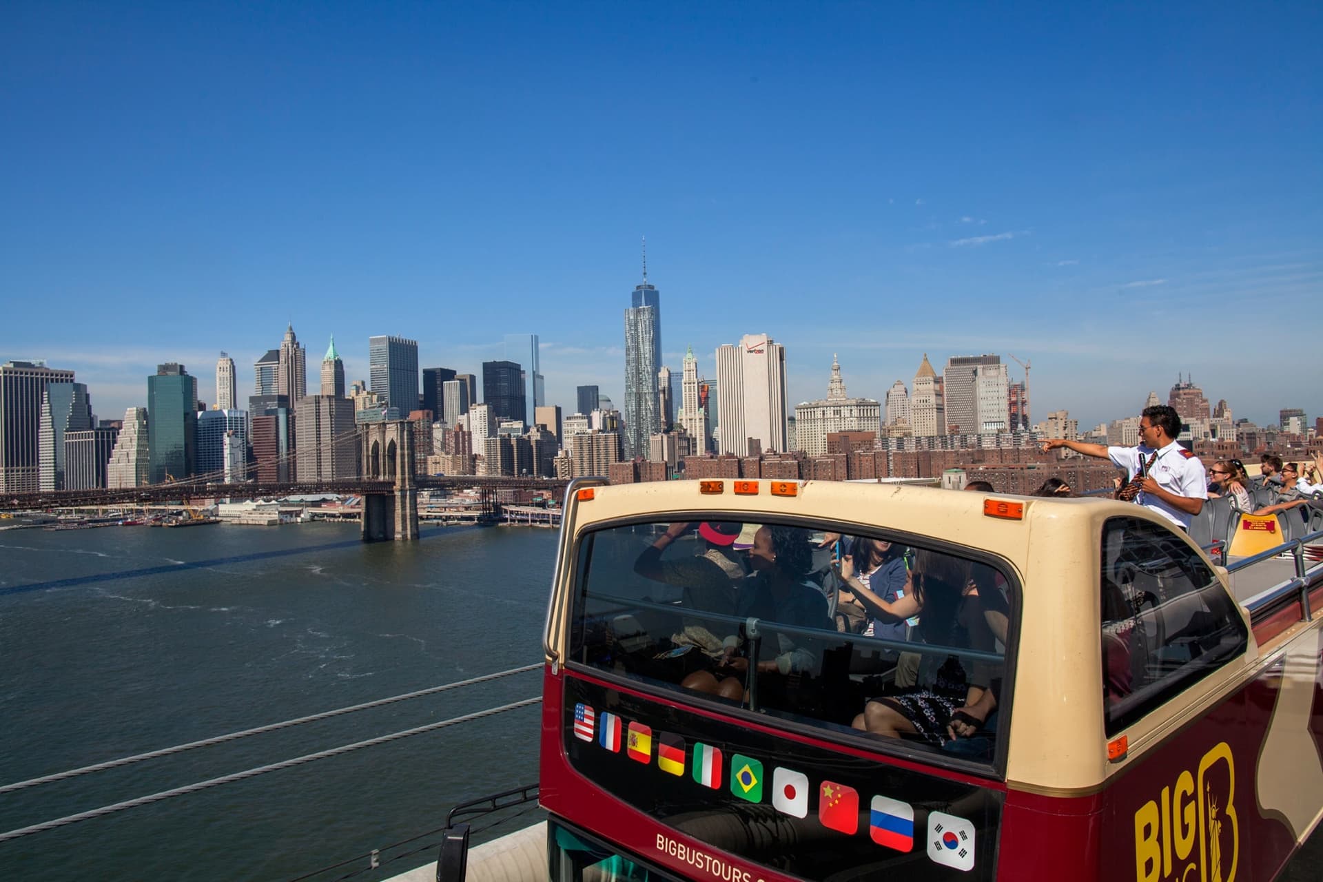 Big Bus New York Hop-on Hop-off Bus Tour - تصویر 7