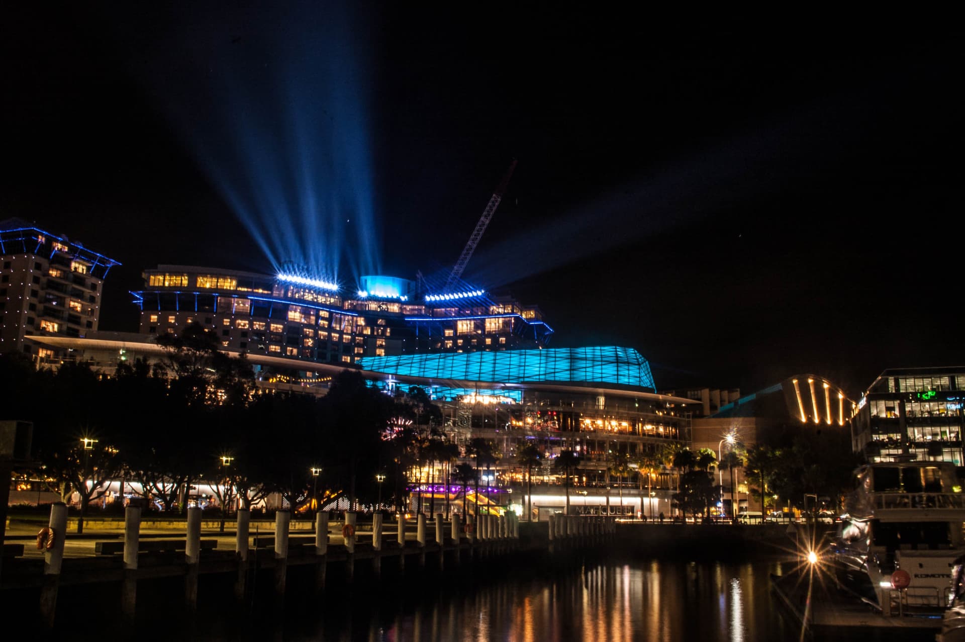Vivid Festival of Light and Sound Cruise with Buffet Dinner aboard Sydney Princess Cruises - تصویر 5
