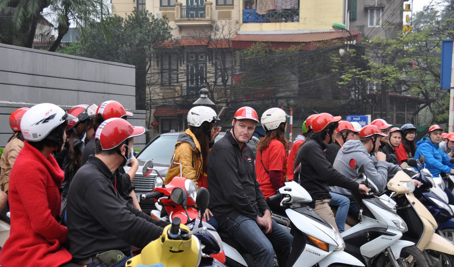 Hanoi Street Food Tour by Motorbike - تصویر 2