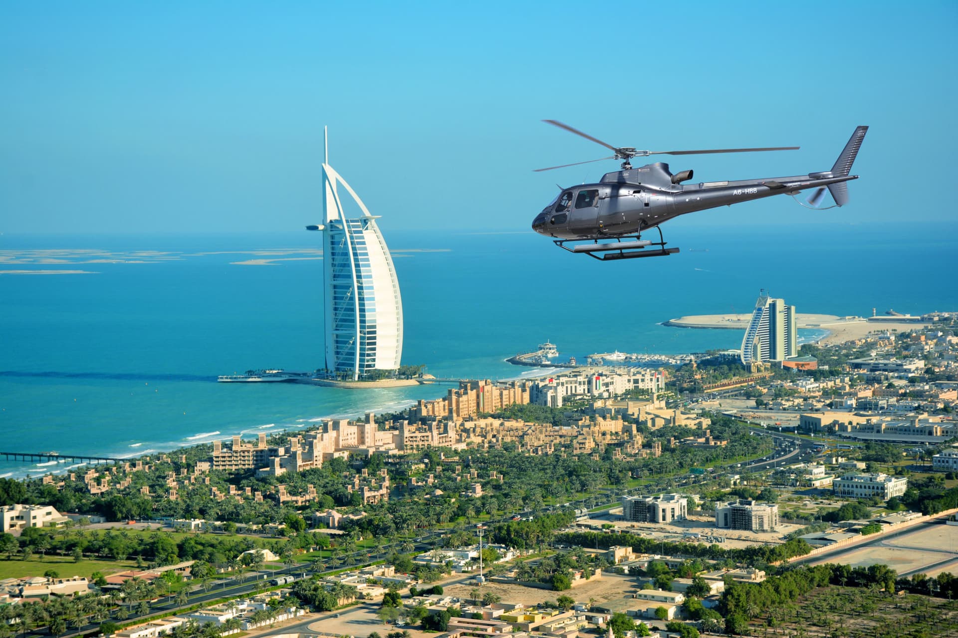 Dubai Helicopter Tour by HeliDubai - تصویر اصلی