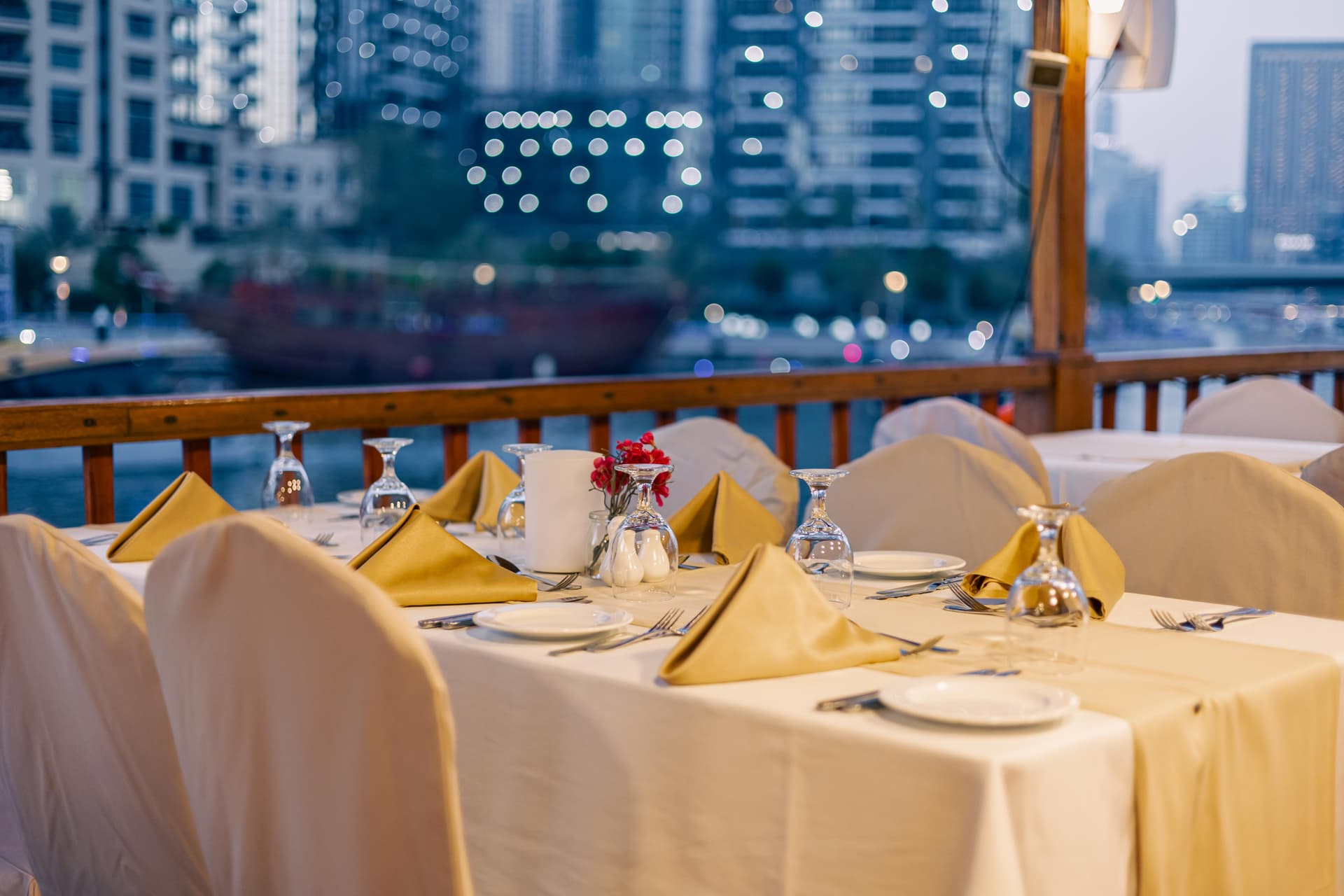Alexandra Dhow Dinner Cruise in Dubai Marina - تصویر 8