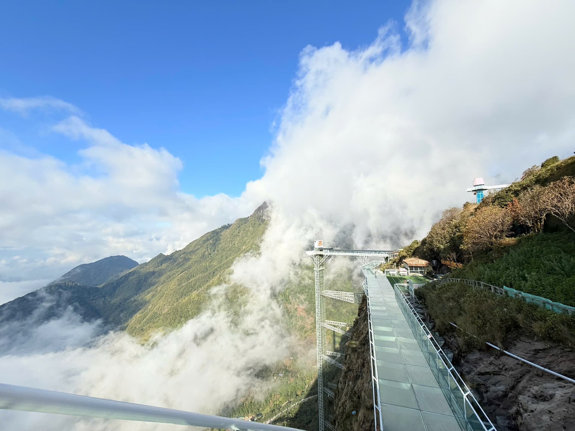 Rong May Glass Bottom Bridge Ticket in Sapa - تصویر اصلی