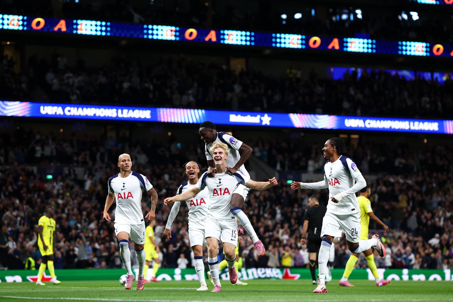 Premier League Football - Tottenham Hotspur FC Match Ticket at Tottenham Hotspur Stadium - تصویر 5