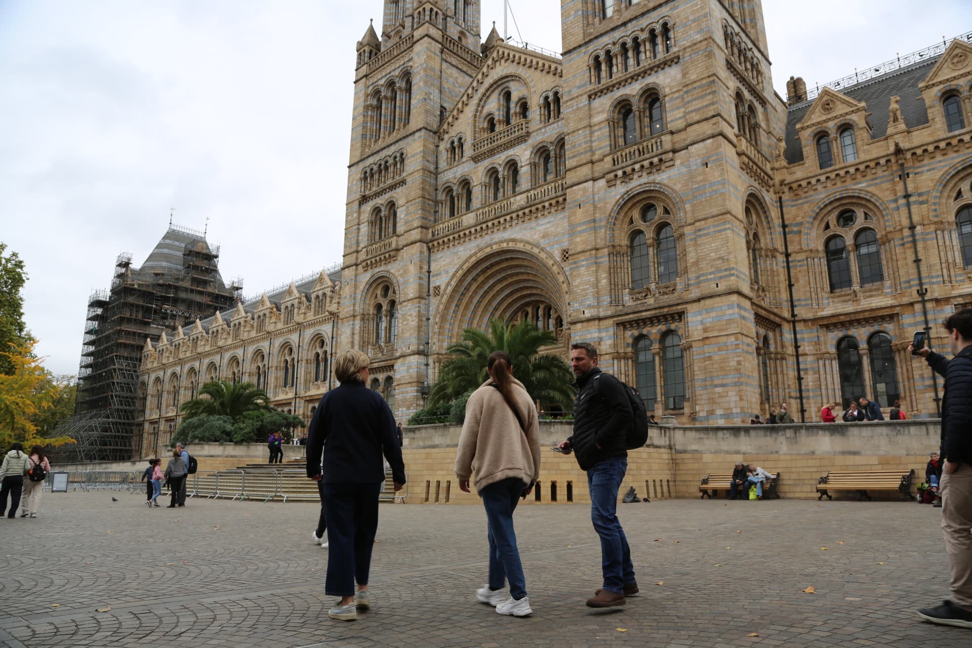 Natural History Museum Tour with English-Speaking Guide - تصویر 5