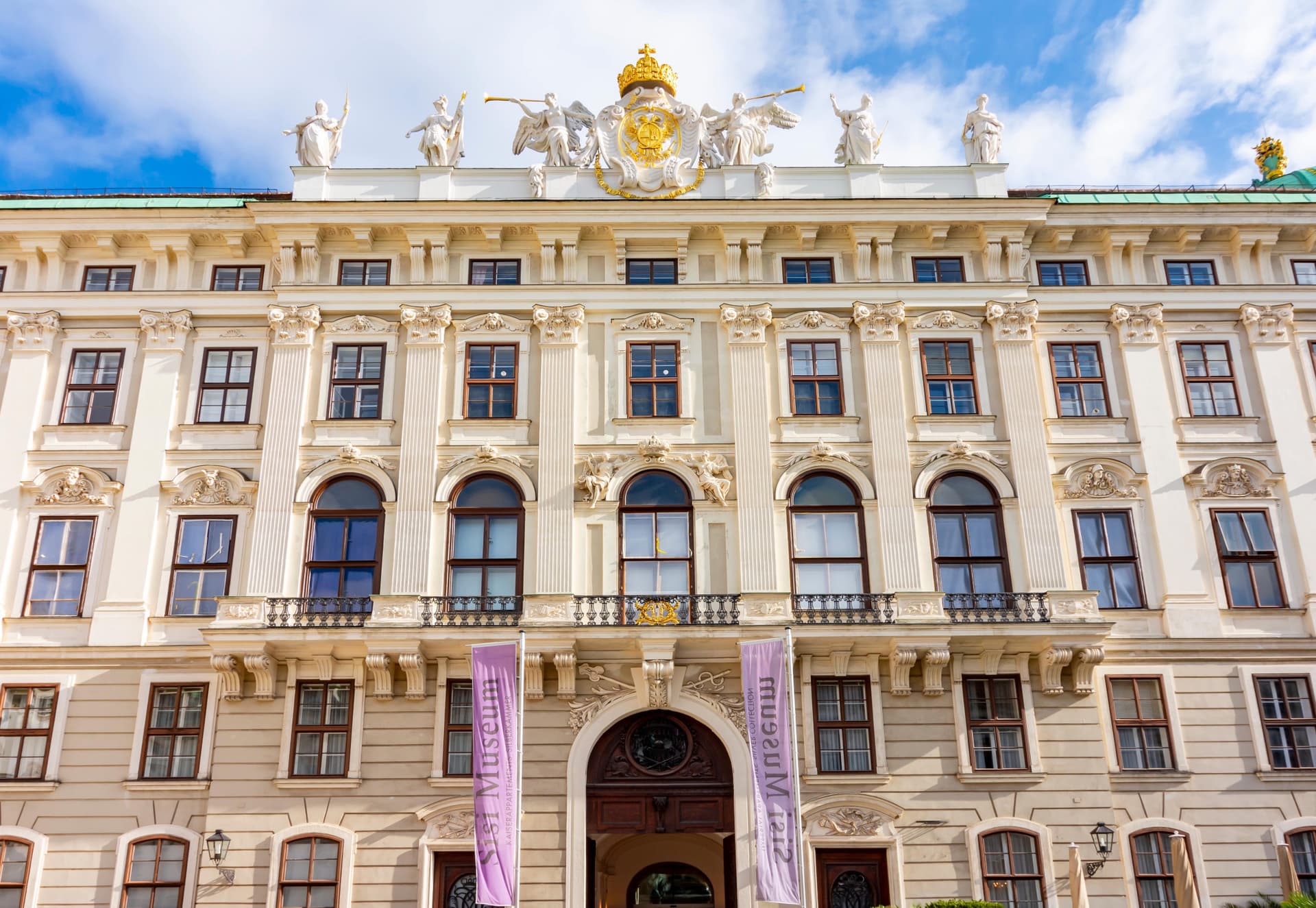 Hofburg Palace, Gardens, and Sisi Museum Skip-the-Line Guided Tour - تصویر 10