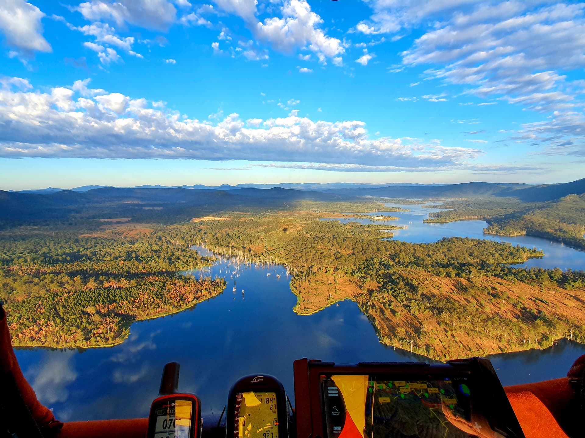 Sunrise Hot Air Balloon Flight over Brisbane with Vineyard Breakfast - تصویر 2