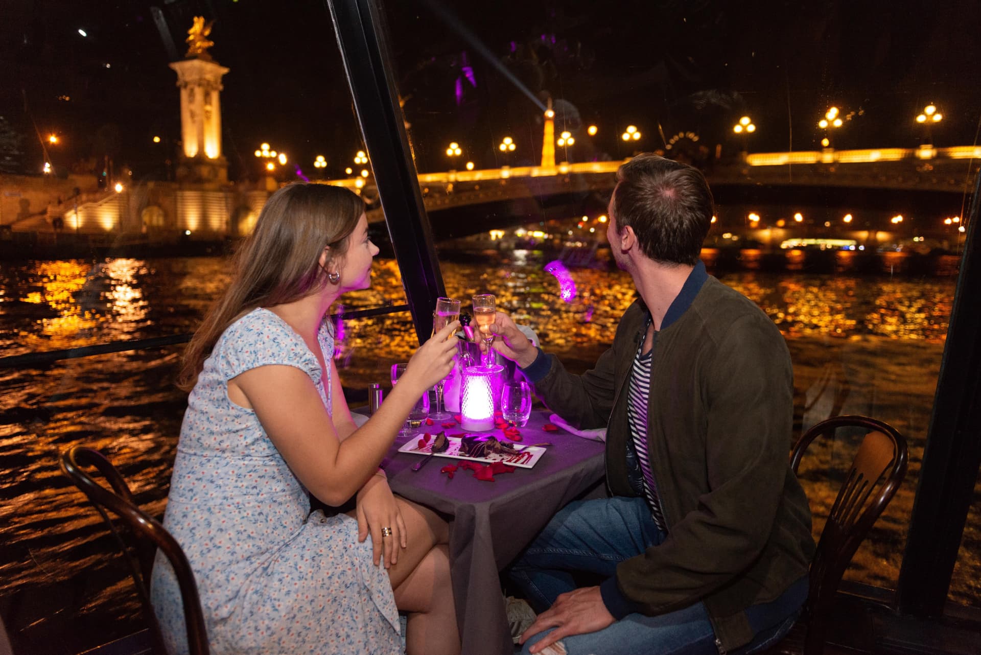 Dinner Cruise on the Seine River - تصویر 4