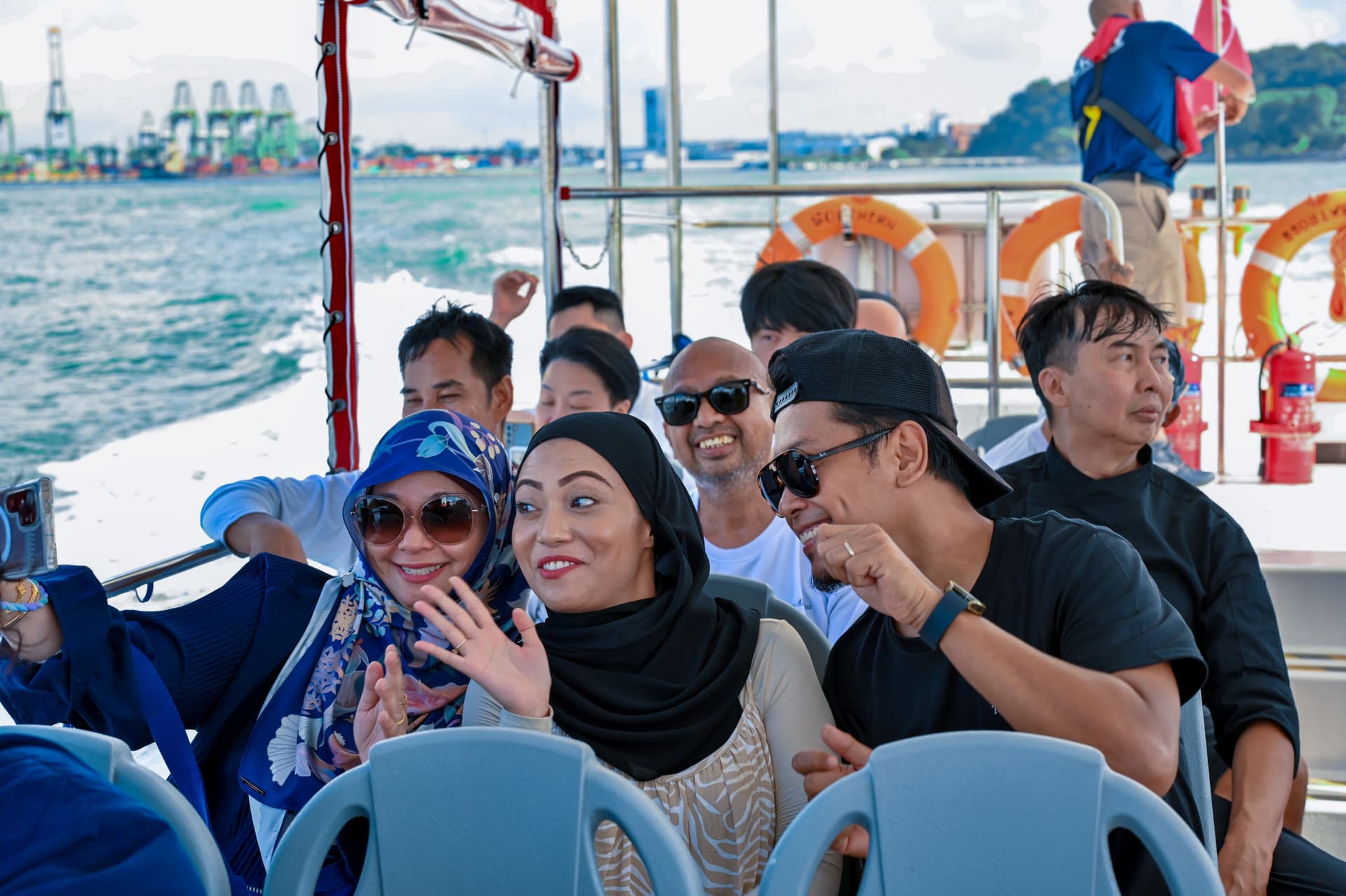 Albatross Hop-On Hop-Off Speedboat Pass - تصویر 8